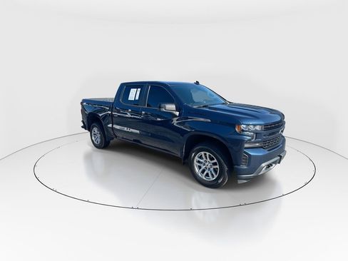 Used 2022 Chevrolet Silverado 1500 RST w/ LPO, Dark Essentials Package RWD image 2