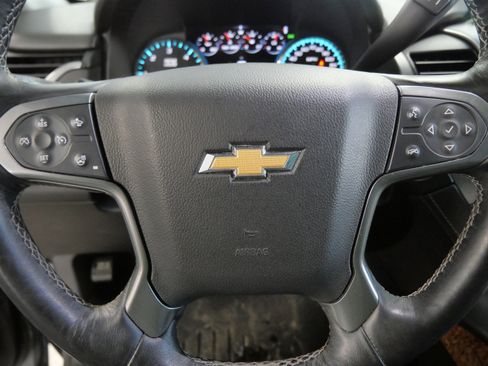 Used 2018 Chevrolet Suburban Premier image 24