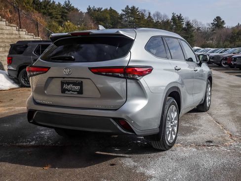 Used 2021 Toyota Highlander Limited image 5