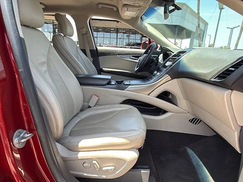 Used 2019 Lincoln Nautilus Select w/ Cargo Utility Package FWD image 19