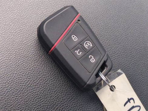 Used 2021 Volkswagen Atlas SEL R-Line image 38