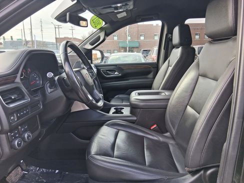 Used 2021 Chevrolet Suburban LT image 14