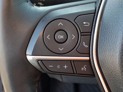 Used 2023 Toyota Camry XLE image 21