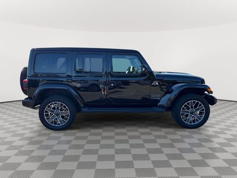 Used 2024 Jeep Wrangler High Altitude AWD/4WD image 8
