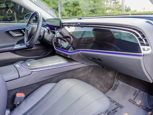 Used 2025 Mercedes-Benz E 350 Sedan w/ Multicontour Seating Package image 22