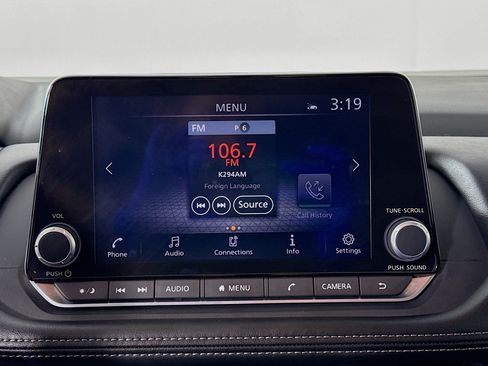 Used 2025 Nissan Rogue SV AWD/4WD image 14