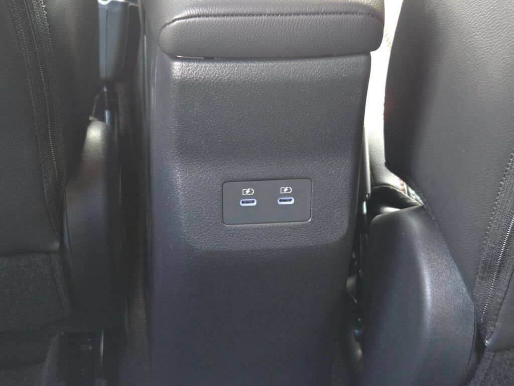 Used 2026 Nissan Kicks SR AWD/4WD image 15