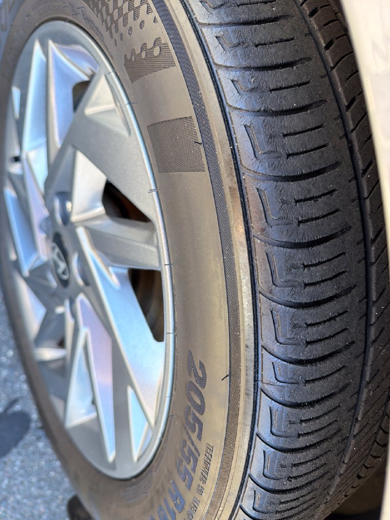 Certified 2024 Hyundai Elantra SEL FWD image 28