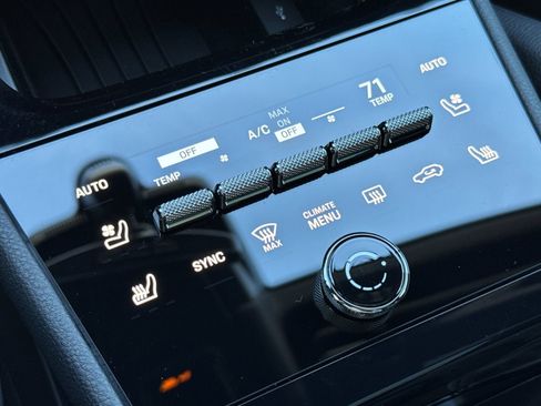 New 2026 Porsche Cayenne image 25