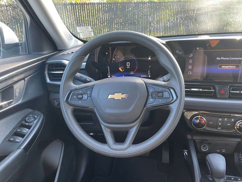 Used 2025 Chevrolet TrailBlazer LT image 25