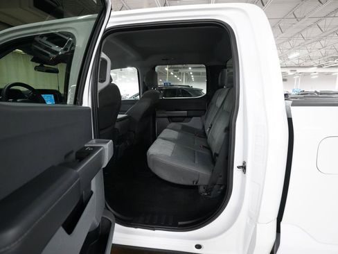 Used 2022 Ford F150 XLT w/ Trailer Tow Package image 17