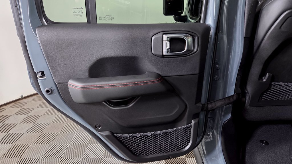 New 2026 Jeep Gladiator Rubicon w/ Safety Group AWD/4WD image 25