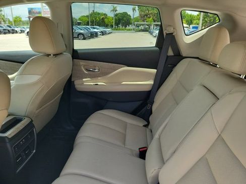 Certified 2022 Nissan Murano SL FWD image 13