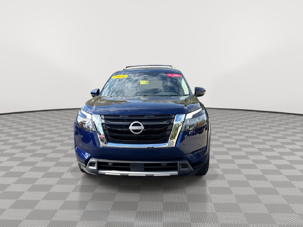 Certified 2025 Nissan Pathfinder SL AWD/4WD image 5