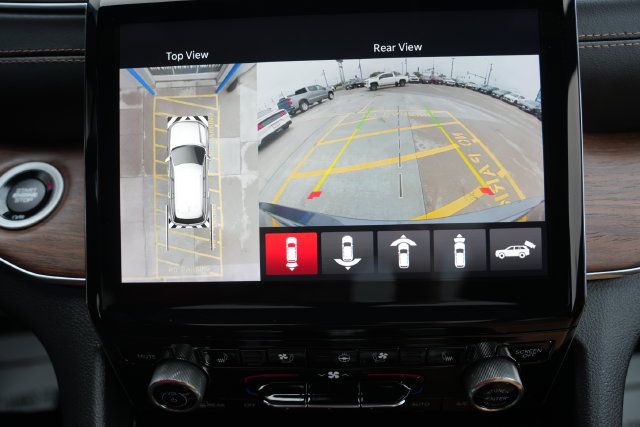 Used 2023 Jeep Grand Cherokee Summit w/ Adv Protech Group IV AWD/4WD image 24