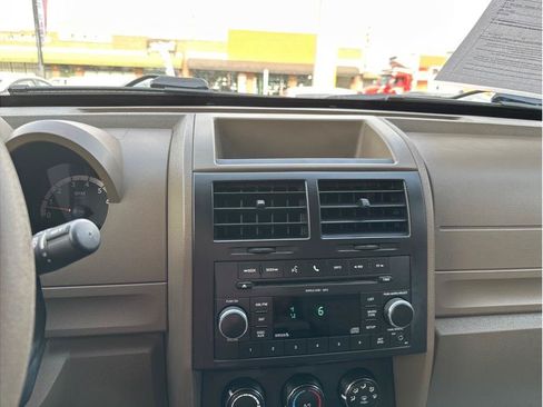 Used 2010 Dodge Nitro SE w/ Popular Equipment Group RWD image 17
