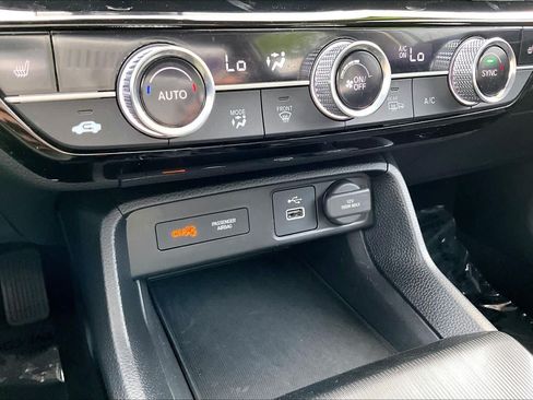Used 2024 Honda Civic EX-L image 32