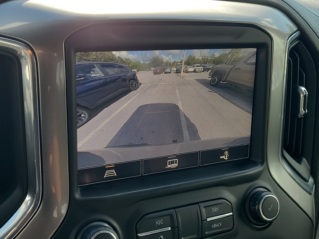 Used 2021 Chevrolet Silverado 1500 LTZ AWD/4WD image 16