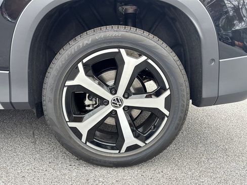 New 2026 Volkswagen Tiguan SE AWD/4WD image 14