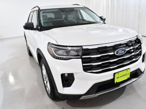 New 2025 Ford Explorer Active w/ Active Comfort Package image 4