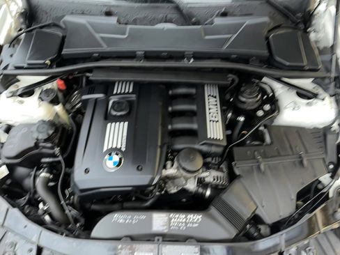Used 2013 BMW 328i xDrive Coupe AWD/4WD image 30