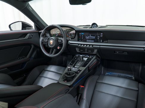 New 2026 Porsche 911 Carrera 4S image 19