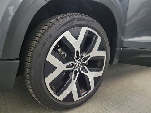 Used 2022 Volkswagen Taos SEL AWD/4WD image 31