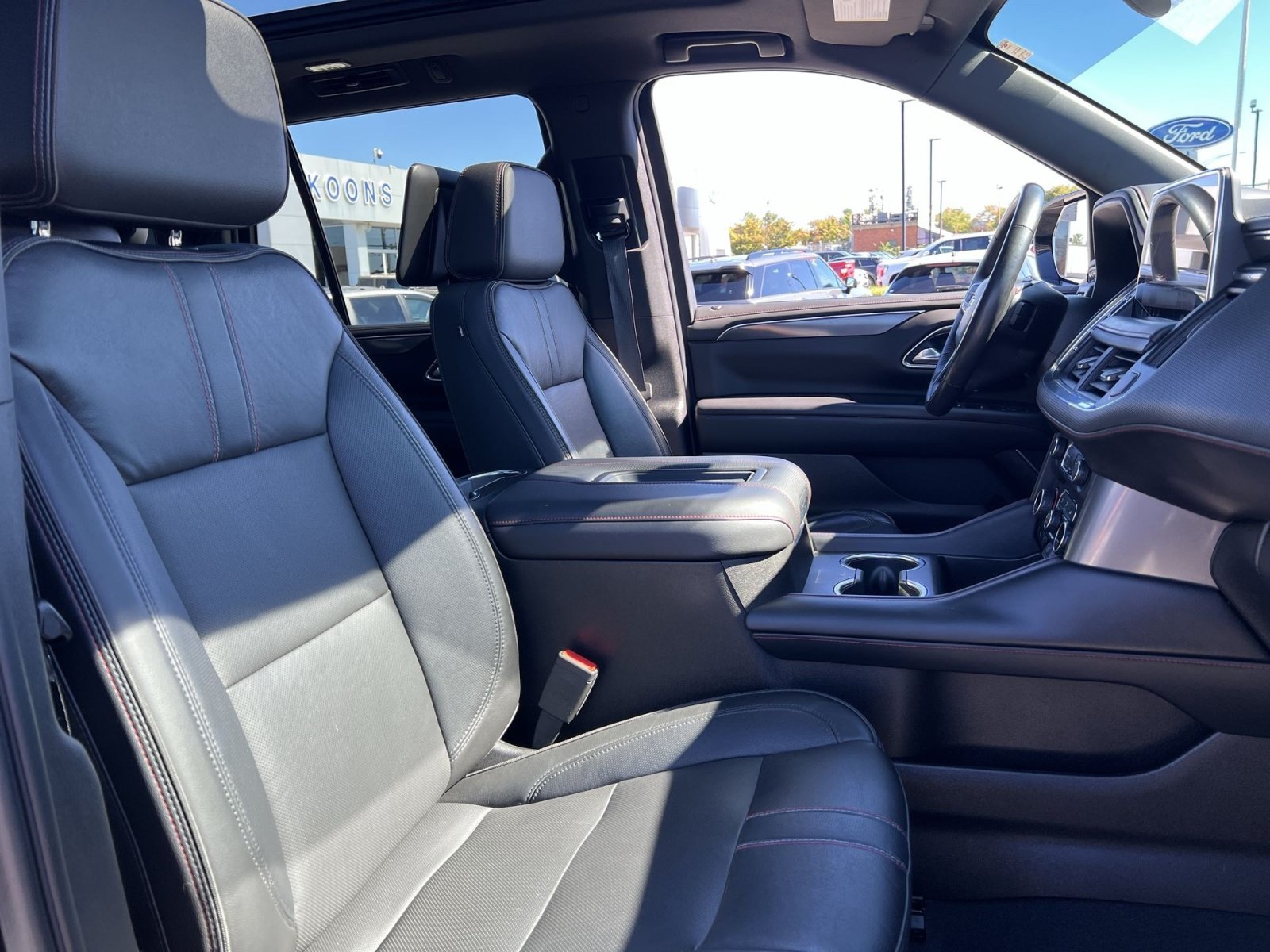 Used 2021 Chevrolet Tahoe RST w/ Luxury Package AWD/4WD image 29
