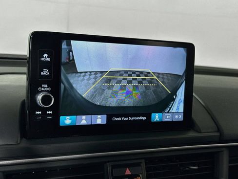 Certified 2025 Honda Pilot EX-L image 16