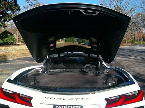 Used 2023 Chevrolet Corvette Stingray Preferred Cpe w/ Battery Protection Package image 24