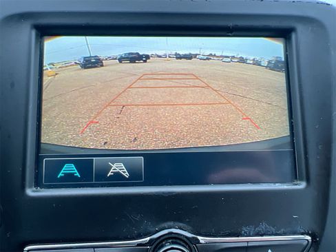 Used 2018 Chevrolet Equinox LT image 28