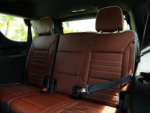 Used 2023 GMC Yukon Denali Ultimate AWD/4WD image 50