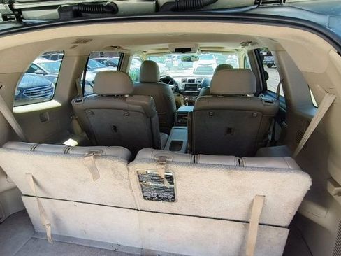 Used 2012 Toyota Highlander Limited w/ Tow Pkg AWD/4WD image 11