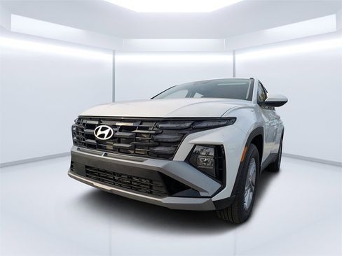 New 2026 Hyundai Tucson SE image 7