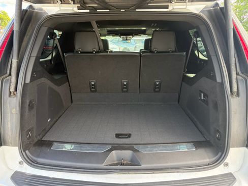 Certified 2023 Cadillac Escalade ESV Premium Luxury w/ LPO, Radiant Package AWD/4WD image 29