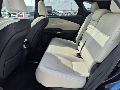 Used 2024 Lexus RX 350 w/ Convenience Package AWD/4WD image 18