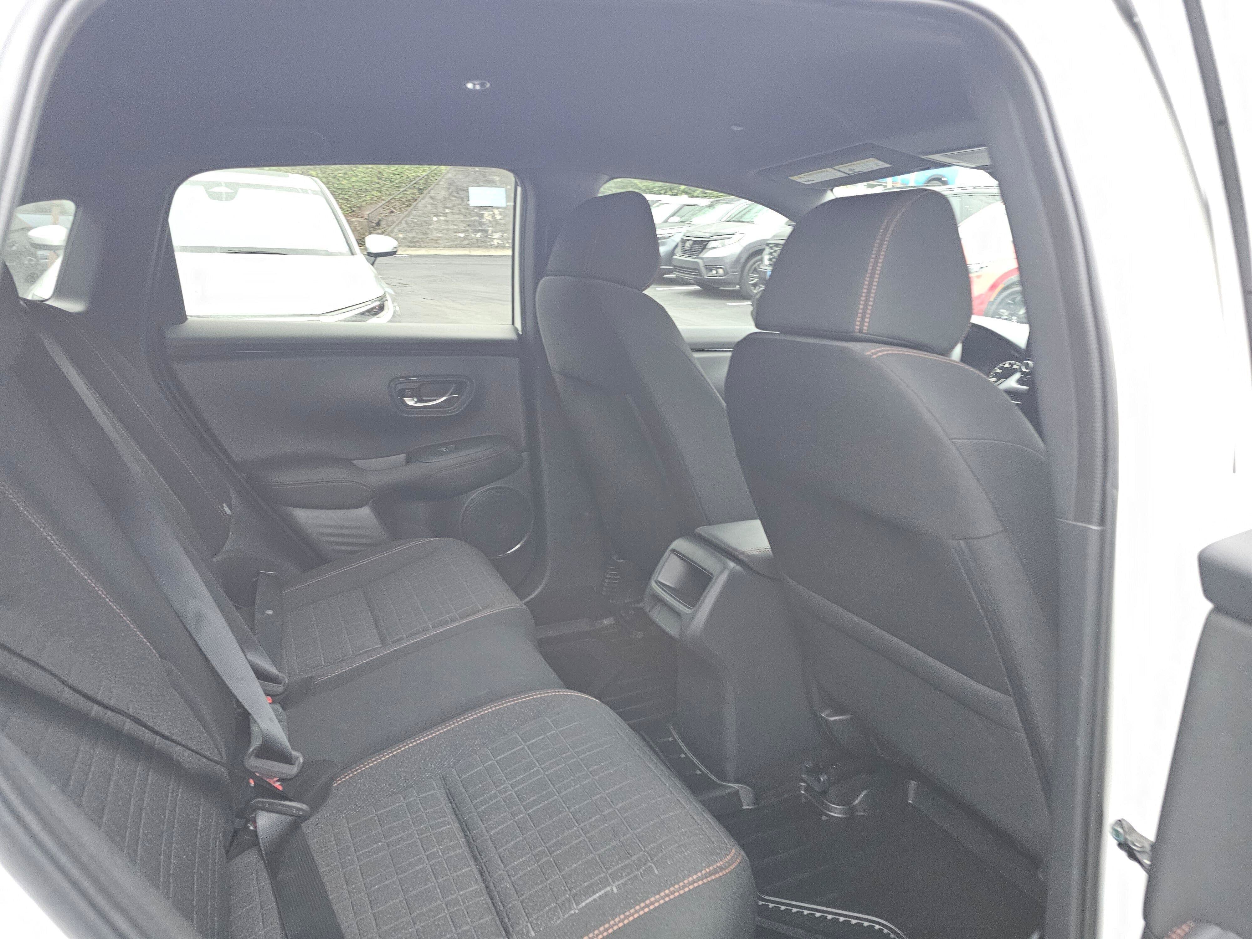 Certified 2025 Honda HR-V Sport image 14