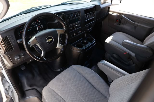 Used 2019 Chevrolet Express 3500 LT w/ LT Preferred Equipment Group RWD image 6