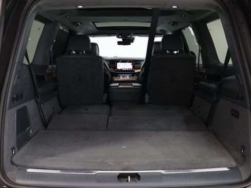 Used 2023 Jeep Grand Wagoneer Series II AWD/4WD image 40
