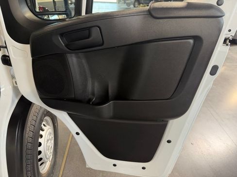 Used 2026 RAM ProMaster 2500 w/ Convenience Group FWD image 25
