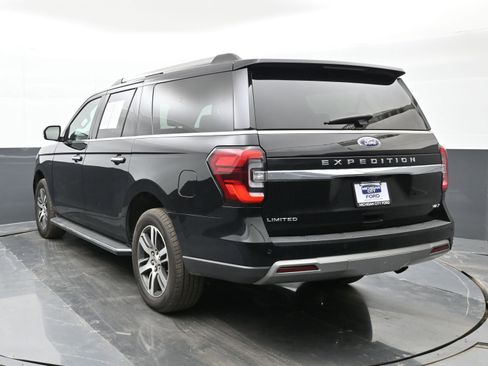 Used 2022 Ford Expedition Max Limited image 6