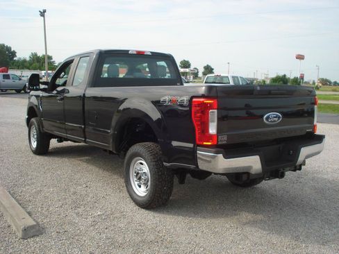 Used 2019 Ford F250 XL w/ XL Value Package AWD/4WD image 7
