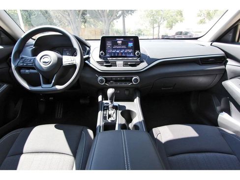 New 2025 Nissan Altima 2.5 S image 10