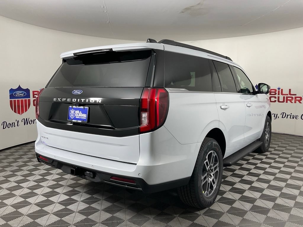 New 2026 Ford Expedition Active RWD image 3