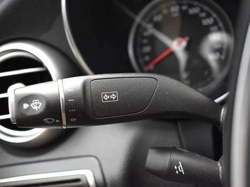 Used 2018 Mercedes-Benz C 300 4MATIC Sedan w/ Premium Package image 27