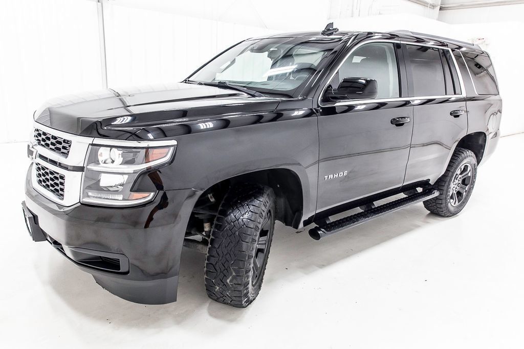 Used 2018 Chevrolet Tahoe LS w/ Enhanced Driver Alert Package AWD/4WD image 2
