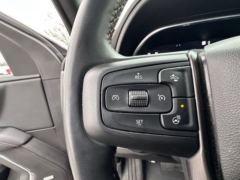 Certified 2023 GMC Yukon AT4 w/ AT4 Premium Package AWD/4WD image 37