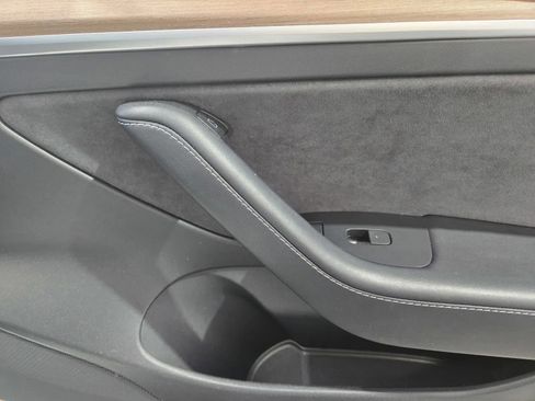 Used 2023 Tesla Model 3 Standard Range RWD image 6