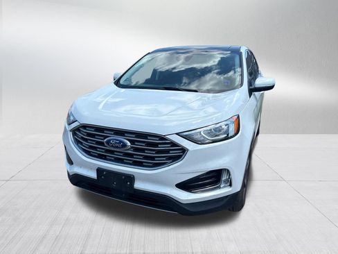 Used 2020 Ford Edge SEL w/ Convenience Package AWD/4WD image 2