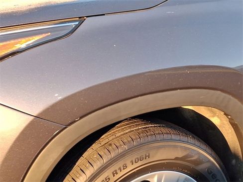 Certified 2024 Toyota Highlander LE image 10